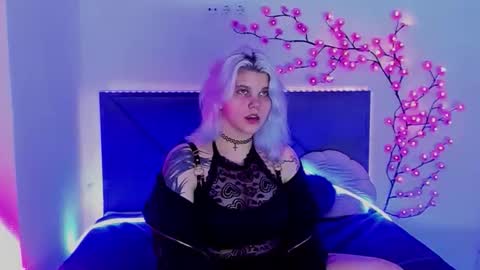 Snapshot of joannlowes chatting on 14, 5, 2026 Joann online show from 14, 5, 2026