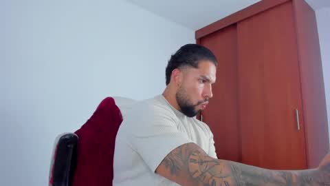 Snapshot of joe_esthetic chatting on 5, 5, 2026 joe_esthetic online show from 5, 5, 2026
