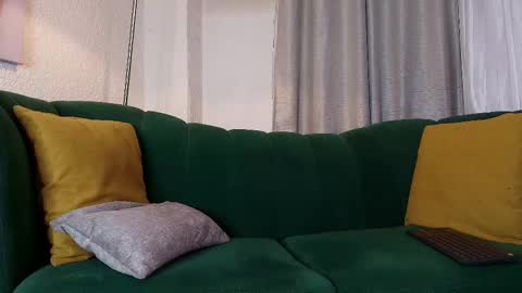     online show from 14, 2, 2025