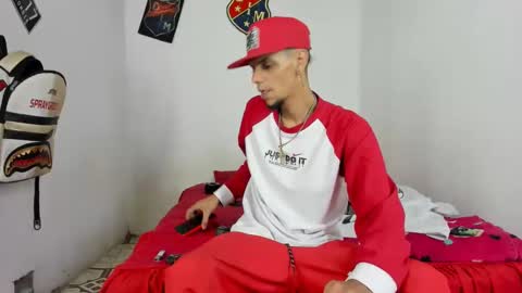 johan_and_antonella online show from 17, 2, 2025