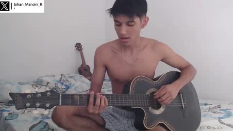 Snapshot of johan_mancini_r chatting on 6, 1, 2025 johan_mancini_r online show from 6, 1, 2025