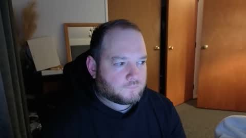 john_bear1 online show from 12, 4, 2026