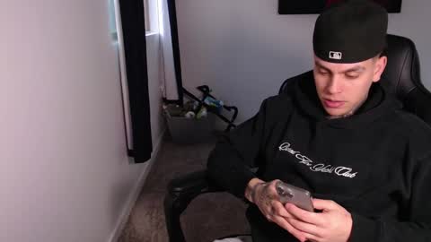 Snapshot of johnafterdark chatting on 1, 2, 2026 JAXX online show from 1, 2, 2026