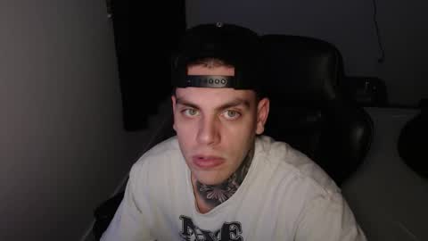Snapshot of johnafterdark chatting on 4, 2, 2026 JAXX online show from 4, 2, 2026