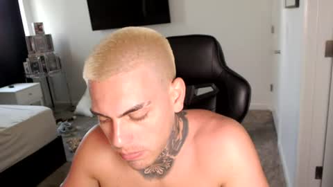 Snapshot of johnafterdark chatting on 24, 7, 2026 JAXX online show from 24, 7, 2026