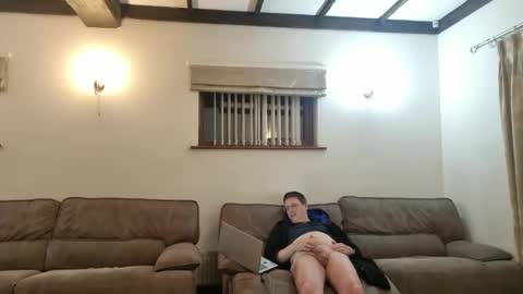 Snapshot of johnathan_stuart33 chatting on 17, 5, 2026 johnathan_stuart33 online show from 17, 5, 2026