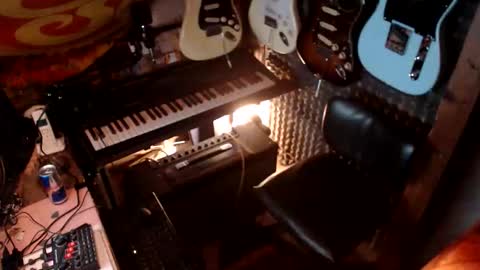 Snapshot of johnfeelgood004 chatting on 1, 12, 2025 johnfeelgood004 online show from 1, 12, 2025