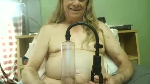 Snapshot of johnnieq1971 chatting on 24, 5, 2026 johnnieq1971 online show from 24, 5, 2026