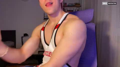 Snapshot of johnnnyhorny chatting on 29, 10, 2025 Johnny online show from 29, 10, 2025