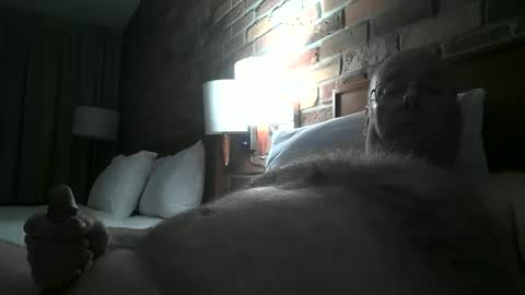 Johnny online show from 11, 9, 2025