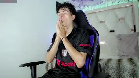 johnny_cagee online show from 11, 4, 2026