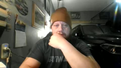 Snapshot of johnnydub3685 chatting on 11, 1, 2025 johnnydub3685 online show from 11, 1, 2025