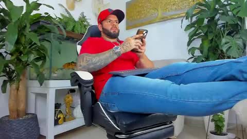 Snapshot of johnnygrayson_ chatting on 6, 5, 2026 JOHNNY online show from 6, 5, 2026