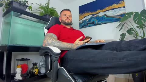 Snapshot of johnnygrayson_ chatting on 19, 5, 2026 JOHNNY online show from 19, 5, 2026