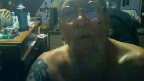 johnnyshung1 online show from 2, 12, 2025