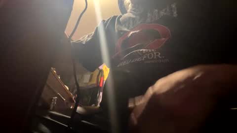 Snapshot of johnnyshung1 chatting on 12, 4, 2026 johnnyshung1 online show from 12, 4, 2026