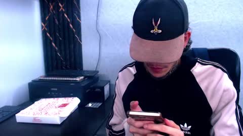 johnsonisaac94  online show from 10, 2, 2025