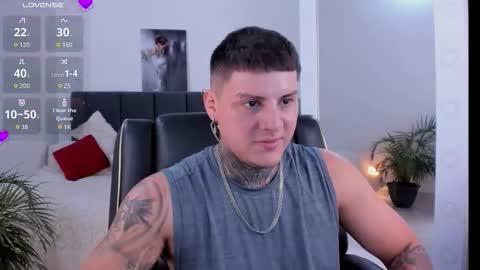 Snapshot of johny_multicum chatting on 31, 10, 2025 Johny online show from 31, 10, 2025