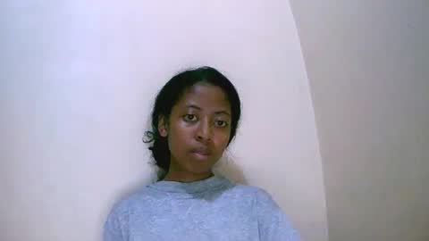 Snapshot of joliekah27 chatting on 31, 10, 2025 joliekah27 online show from 31, 10, 2025