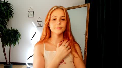 Polly  online show from 26, 1, 2025