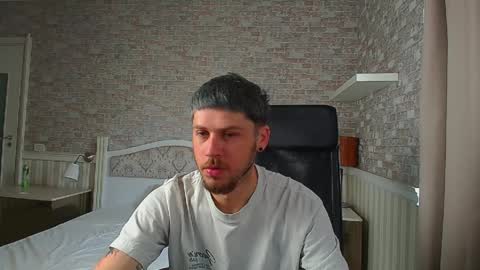 Snapshot of jonahshaw chatting on 1, 6, 2026 JonahShaw online show from 1, 6, 2026