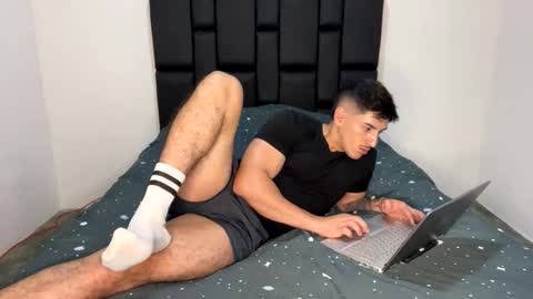 jonathancast08 online show from 13, 4, 2026