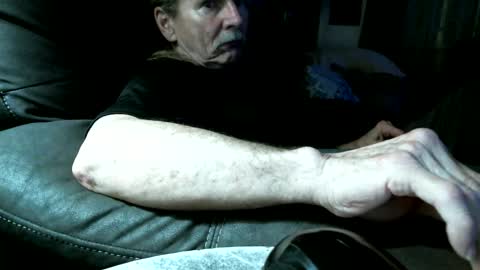 Jonelvis123456 online show from 18, 4, 2026