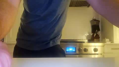 Snapshot of jonesy420xoo chatting on 4, 3, 2025 jonesy420xoo online show from 4, 3, 2025