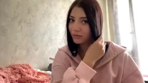 Snapshot of joniehanusey chatting on 9, 7, 2026 Sofia online show from 9, 7, 2026