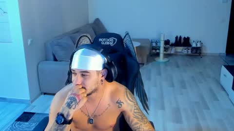 Snapshot of jonnyporn1 chatting on 22, 10, 2025 jonnyporn1 online show from 22, 10, 2025