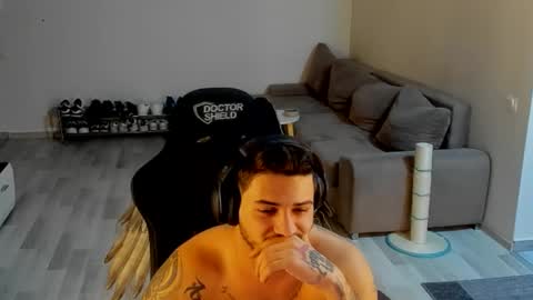 jonnyporn1 online show from 18, 12, 2025