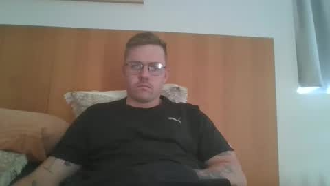 Snapshot of jonoy1995 chatting on 26, 2, 2025 jonoy1995 online show from 26, 2, 2025