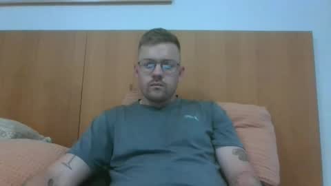 Snapshot of jonoy1995 chatting on 3, 3, 2025 jonoy1995 online show from 3, 3, 2025