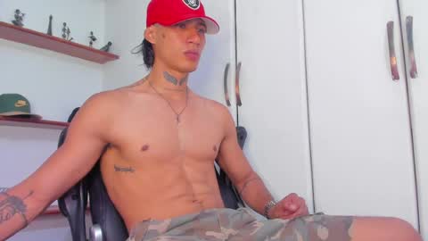 Snapshot of jonryder_ chatting on 17, 5, 2026 Ryder Jon online show from 17, 5, 2026