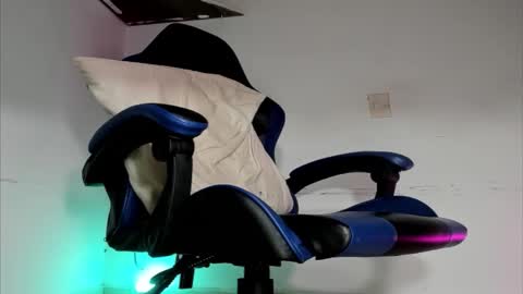 Snapshot of jordan33blake chatting on 5, 12, 2025 jordan33blake online show from 5, 12, 2025