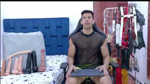 jose_rumbero91 online show from 28, 5, 2026