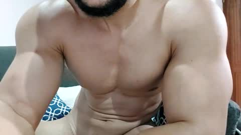 Snapshot of josefit06 chatting on 5, 3, 2026 josefit06 online show from 5, 3, 2026