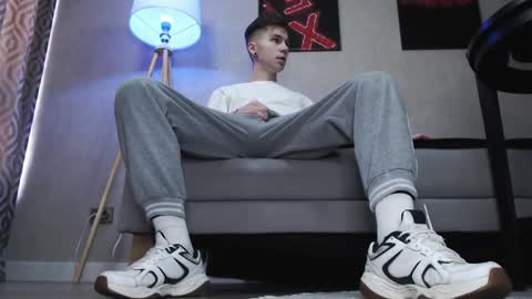 Snapshot of joseph__quinn chatting on 12, 11, 2025 Master Joseph online show from 12, 11, 2025