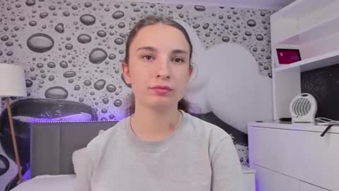 Snapshot of josephinerowe chatting on 8, 5, 2026 Josephine online show from 8, 5, 2026