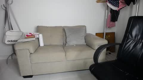 josezaens_ online show from 13, 10, 2025