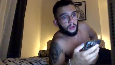 Snapshot of josh_xo chatting on 5, 10, 2025 josh_xo online show from 5, 10, 2025