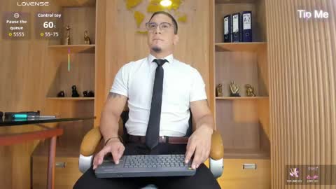 Snapshot of joshmiller___ chatting on 23, 5, 2026 joshmiller___ online show from 23, 5, 2026