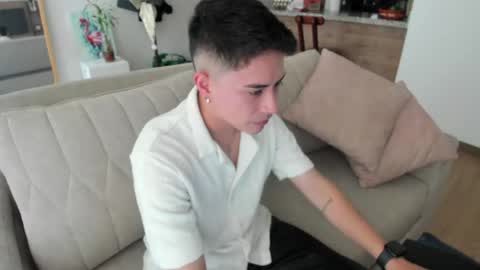 Snapshot of joshonair chatting on 20, 5, 2026 Josh online show from 20, 5, 2026