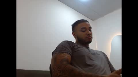 Snapshot of joshuadanielss chatting on 13, 4, 2026 joshuadanielss online show from 13, 4, 2026