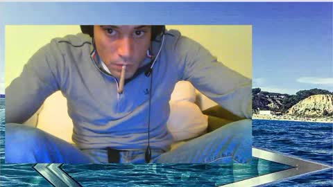 Snapshot of jovenduro84 chatting on 8, 10, 2025 jovenduro84 online show from 8, 10, 2025