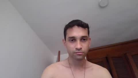 Snapshot of jovenvergonguapo09 chatting on 4, 8, 2026 Van Helsing online show from 4, 8, 2026