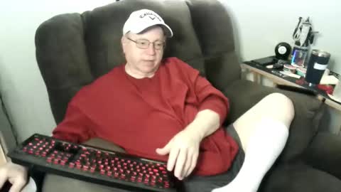 Snapshot of jpmel99 chatting on 13, 12, 2025 jpmel99 online show from 13, 12, 2025