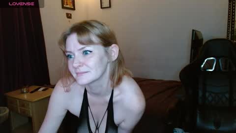 Jessi Dee online show from 22, 12, 2025