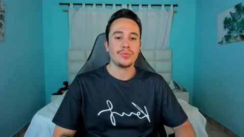 Snapshot of juan__jimenez chatting on 4, 4, 2026 Juan online show from 4, 4, 2026