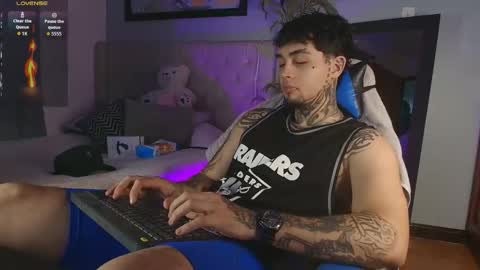 Snapshot of juan_alvarez18 chatting on 2, 4, 2026 juan_alvarez18 online show from 2, 4, 2026